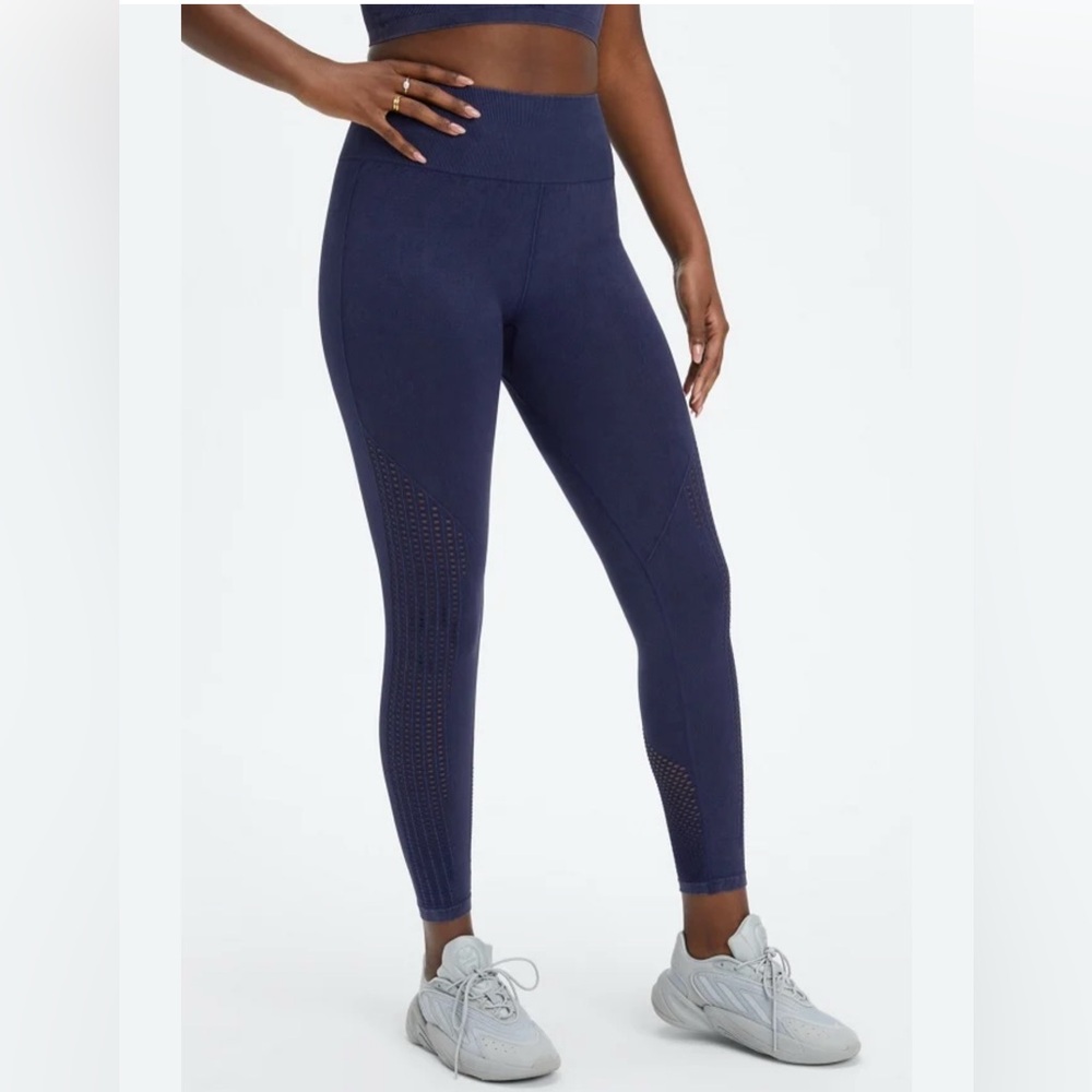 Fabletics pants